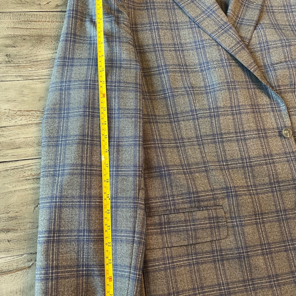 Gray and Blue Plaid Sport Coat with Notch Lapel. Pre-owned. Big & Tall. - Picture 7 of 11